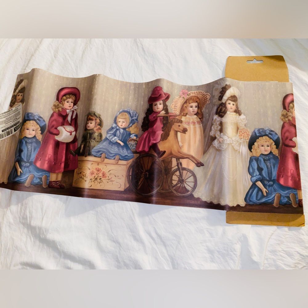 York Borders Antique Dolls Wallpaper Border. 5 Yard Spool Victorian Ladies